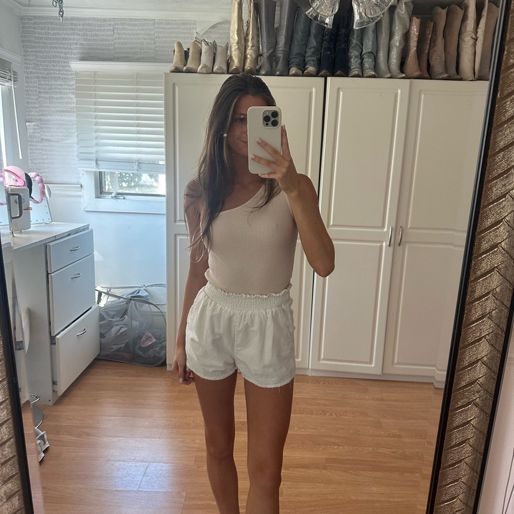 tan top